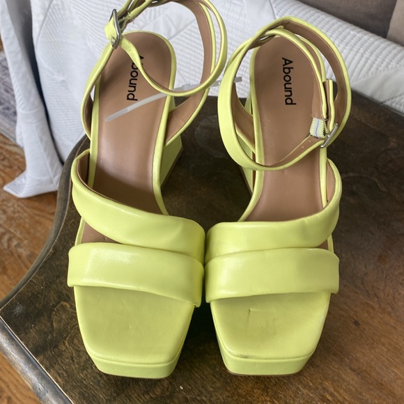 Abound Tracy size 8 Nordstrom platform block heel wrap sandals neon green yellow - Picture 6 of 6